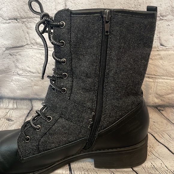 UNR8ED Alexis Black Grey  Side Zipper Combat Boots New Women’s Size 11 - Picture 8 of 13